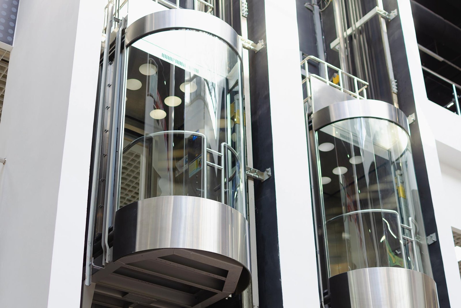 Capsule Elevator